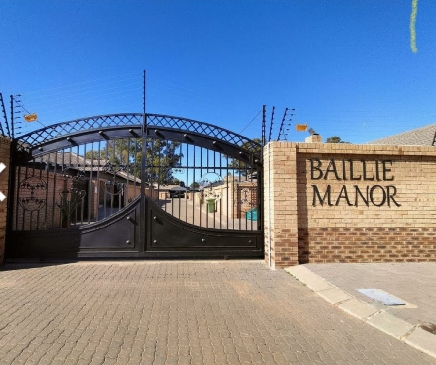 To Let 3 Bedroom Property for Rent in Baillie Park North West